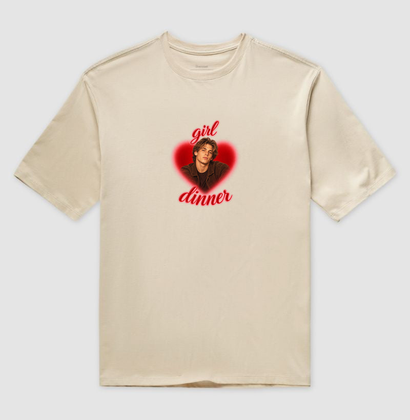 Oversized Personalizada Girl Dinner