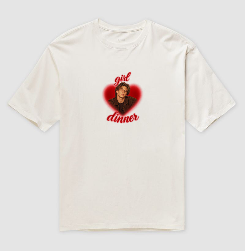 Oversized Personalizada Girl Dinner